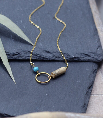 Korte gouden ketting turquoise en jaspis