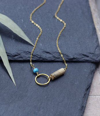 Korte gouden ketting turquoise en jaspis